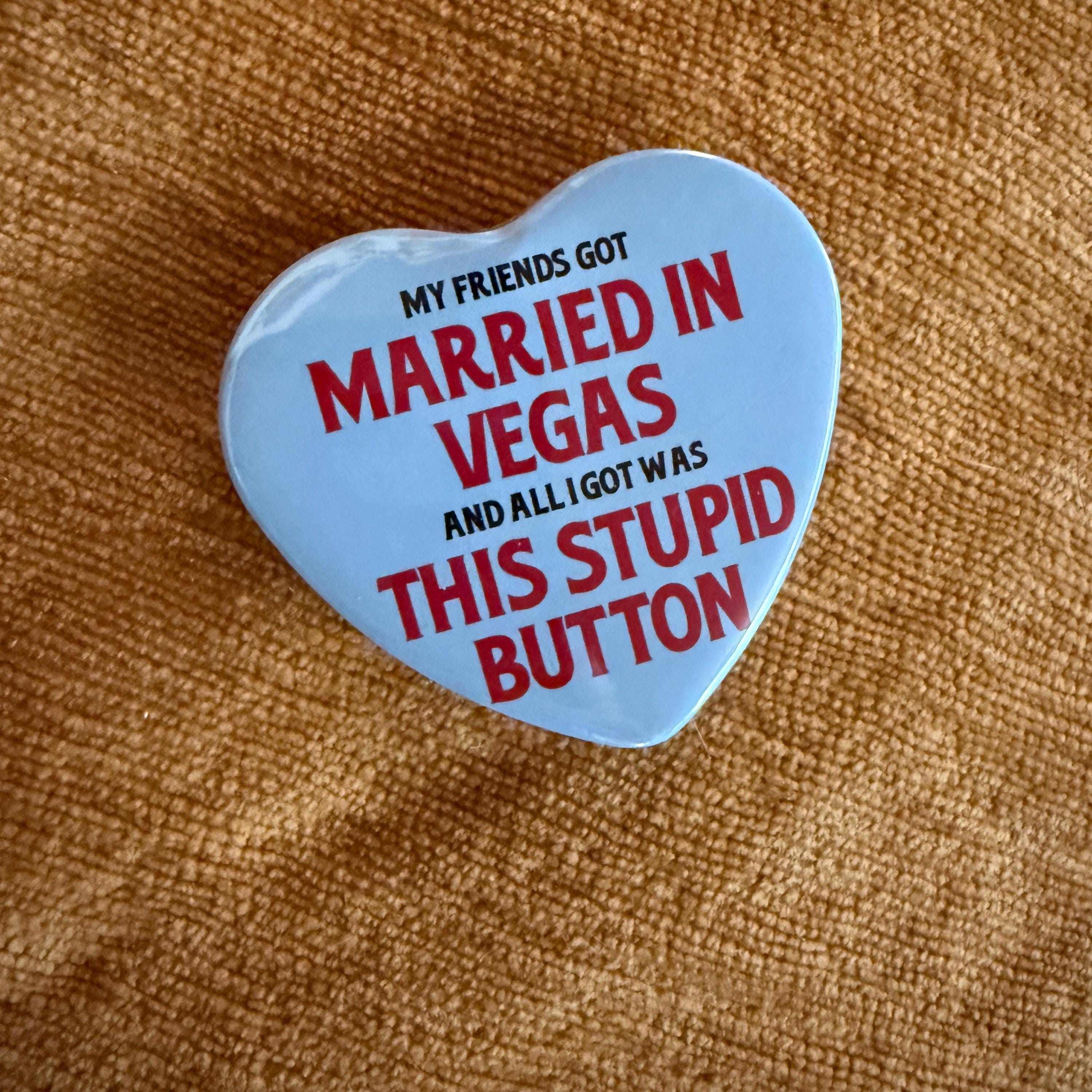 Vegas-Inspired Wedding Buttons & Custom Favors